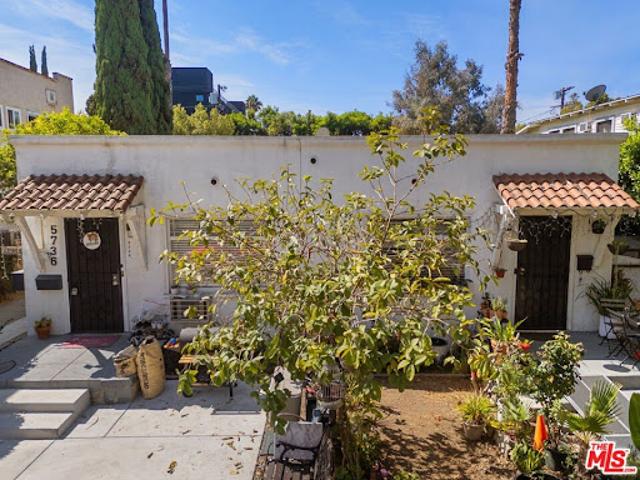 House for sale in Los Angeles, Los Angeles County