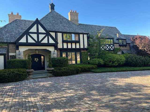House for sale in Lake Forest, Illinois