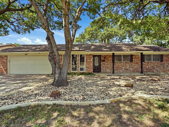 House for sale in Haltom City, Texas
