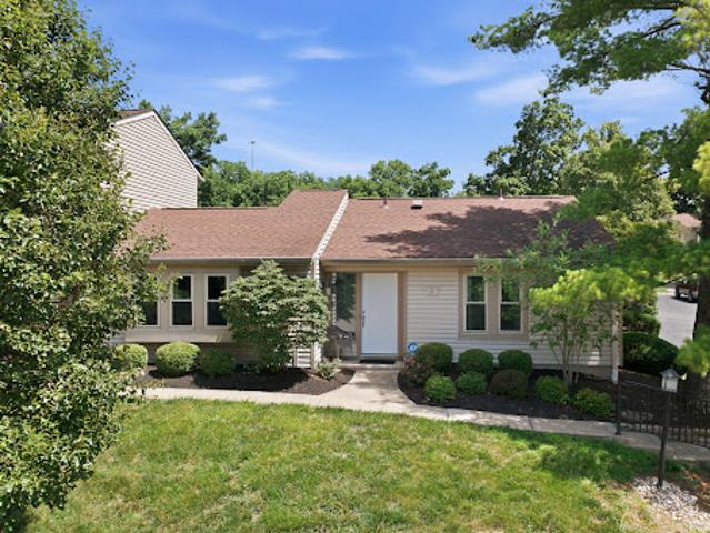 House for sale in Roselawn, Ohio