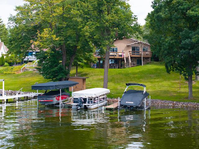 House for sale in Oconomowoc, Wisconsin