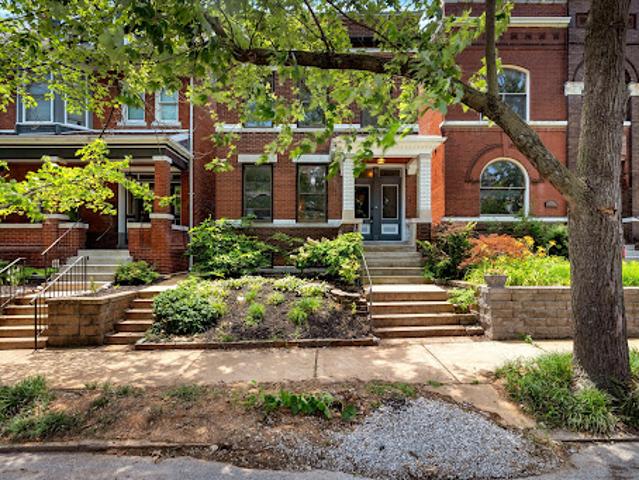 House for sale in Saint Louis