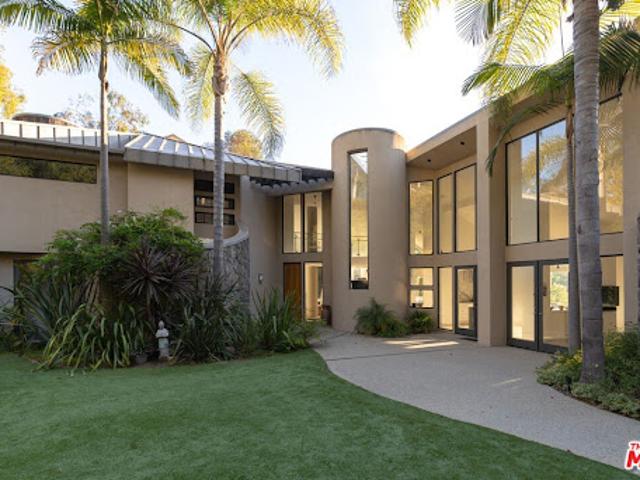 House for sale in Canoga Park, California