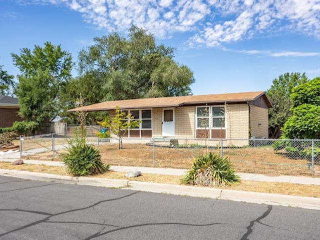 House for sale in Sandy, Utah