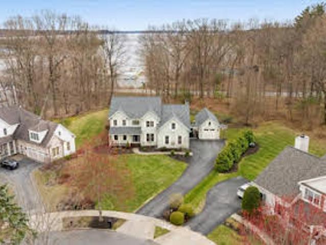 House for sale in Saratoga Springs