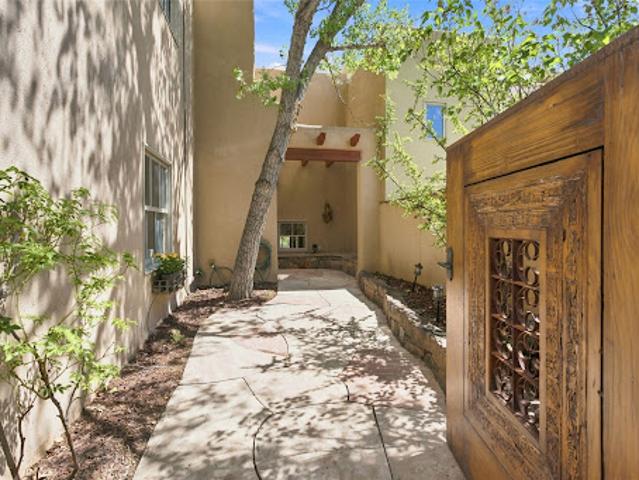 House for sale in Santa Fe, New Mexico