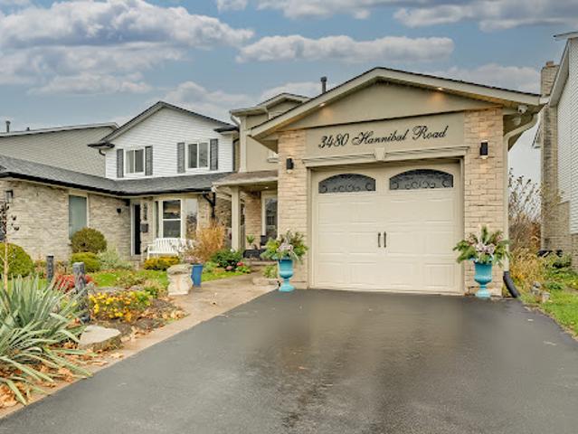 House for sale in Burlington House for sale in Burlington