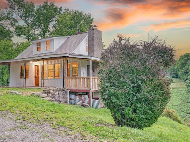 House for sale in Elk Park