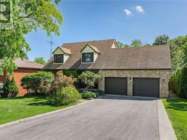 House for sale in Ancaster, Ontario