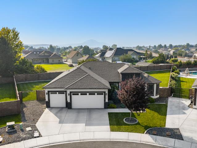 House for sale in West Richland, Washington