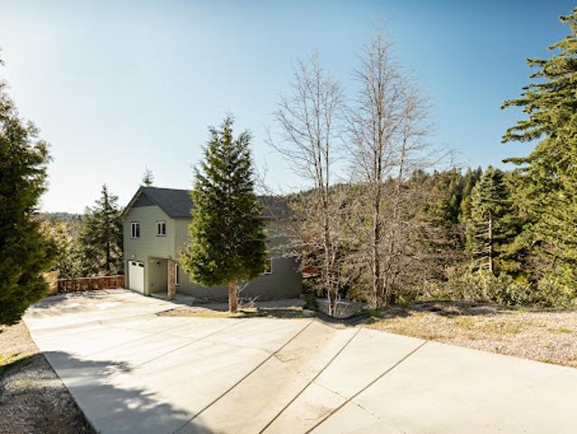House for sale in Cedar Glen, California