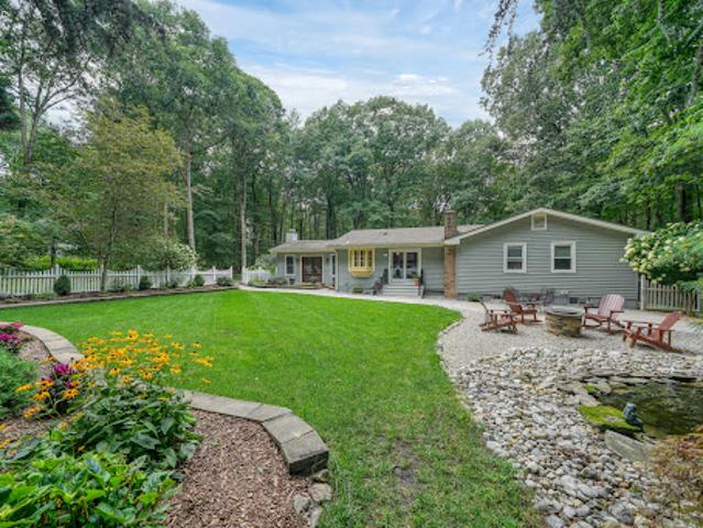House for sale in Township Of Washington, New Jersey