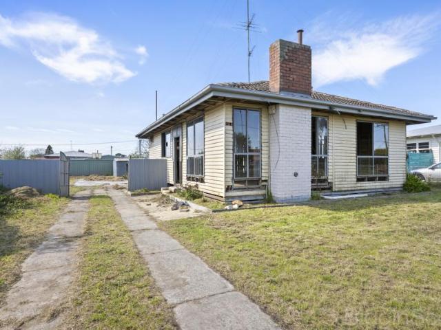 House for sale in Wendouree West, Ballarat