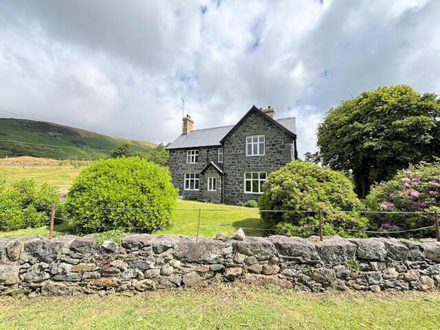 House for sale in Wales