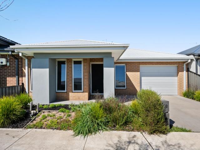 House for rent in Donnybrae, Melbourne