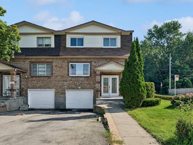 House for sale in Chomedey, Quebec