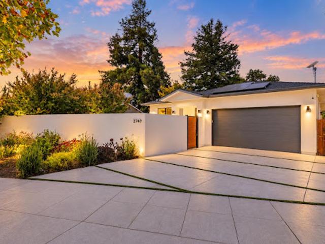 House for sale in Redwood City, San Mateo County