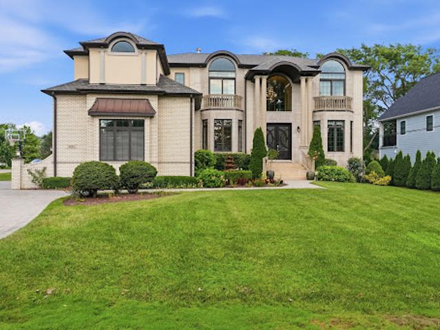 House for sale in Hinsdale, DuPage County