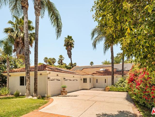 House for sale in Canoga Park, California