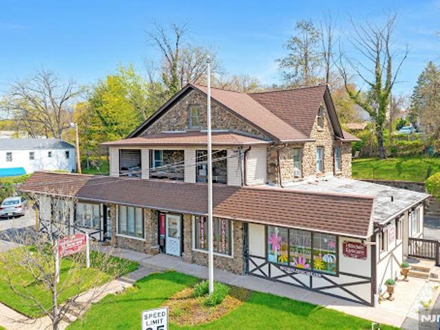 House for sale in Hillsdale, New Jersey