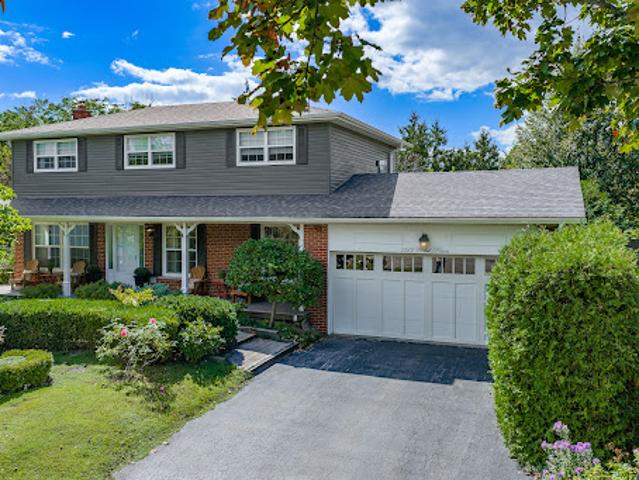 House for sale in Oakville, Ontario