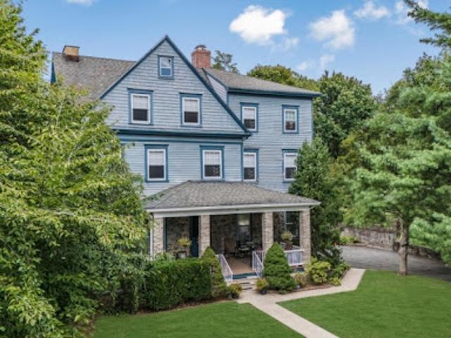 House for sale in Summit, New Jersey