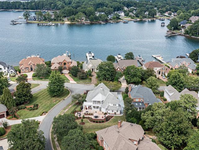 House for sale in Mecklenburg, North Carolina