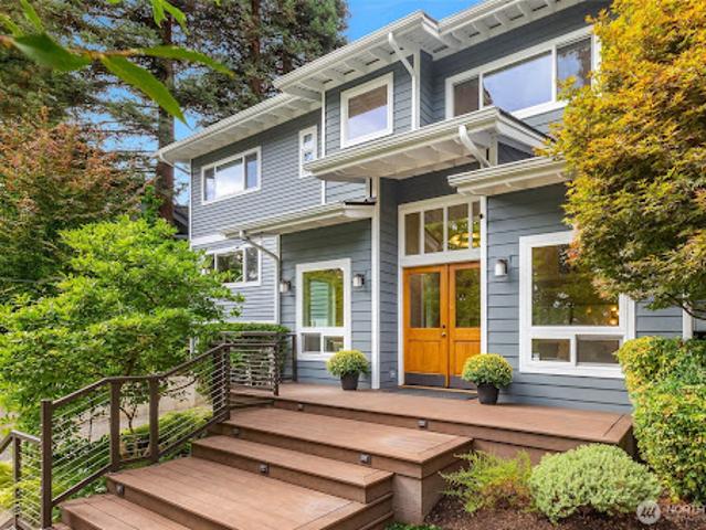 House for sale in Mercer Island, Washington