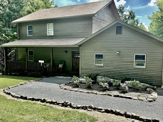 House for sale in Ashland House for sale in Ashland