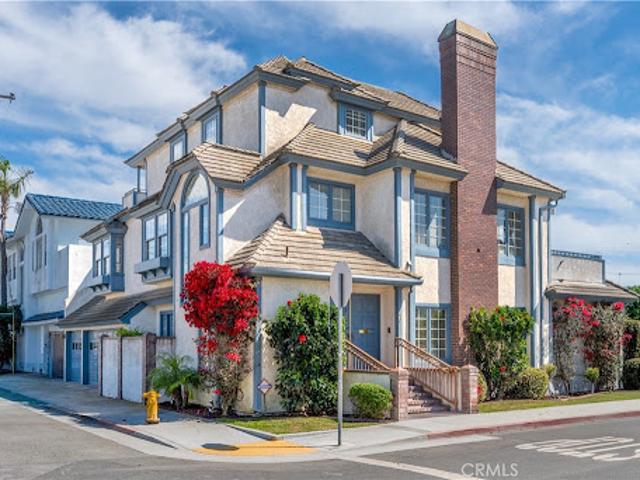 House for sale in Long Beach, Los Angeles County