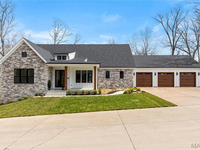 House for sale in Saint Charles, Missouri