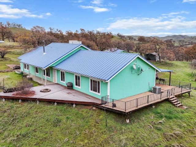 House for sale in Shasta, California