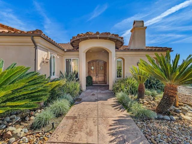 House for sale in Fallbrook, California