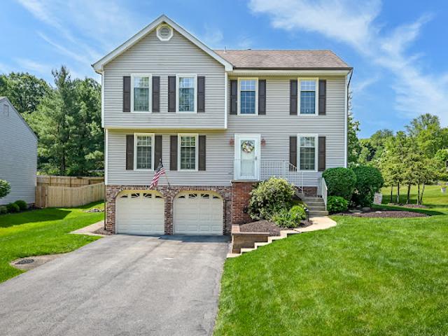 House for sale in Allison Park