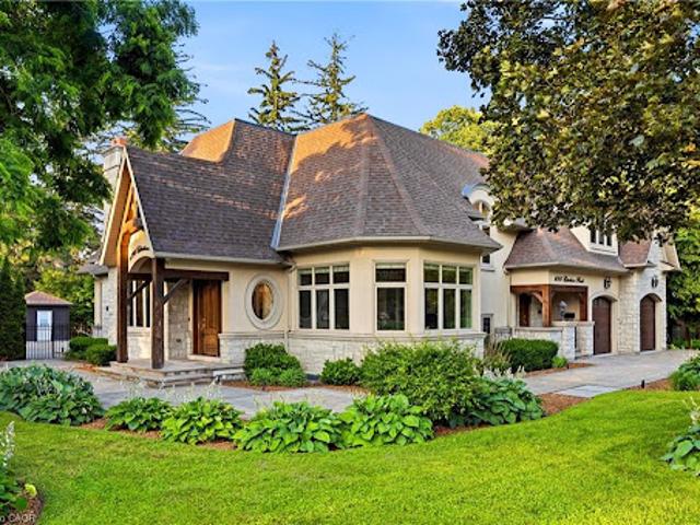 House for sale in Oakville, Ontario