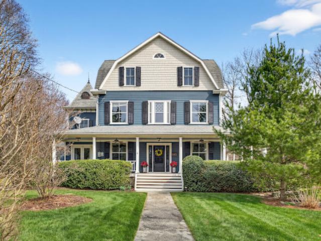 House for sale in Pleasantville, New York