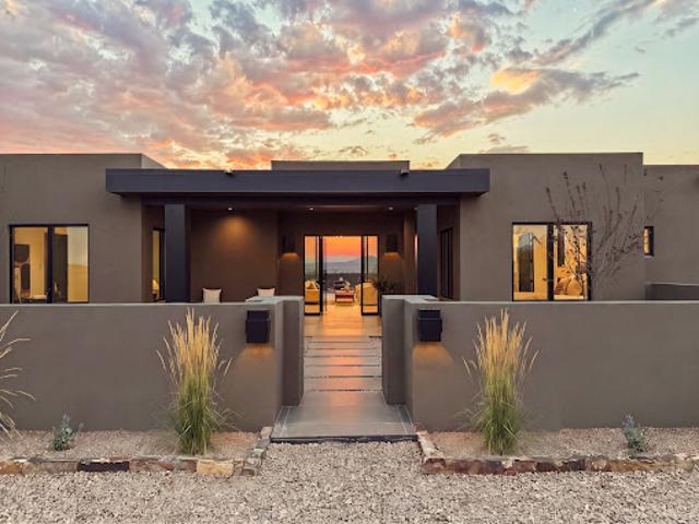 House for sale in Santa Fe, New Mexico