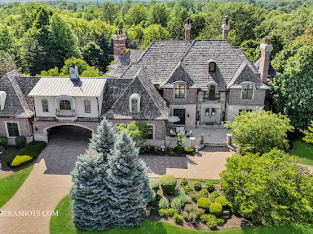 House for sale in Illinois