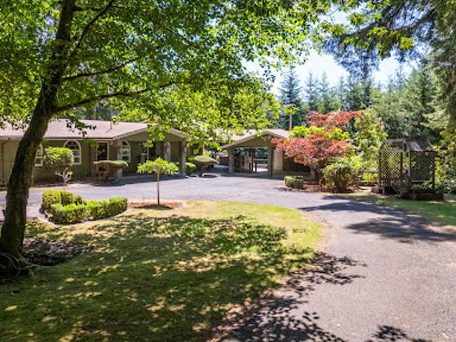 House for sale in Coquille