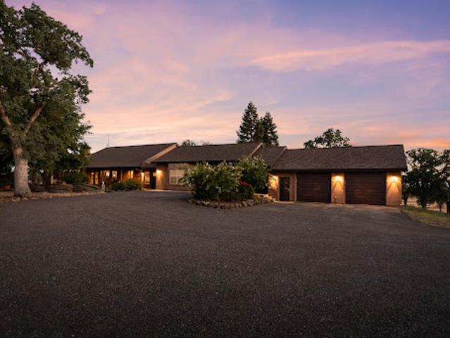 House for sale in Shasta, California