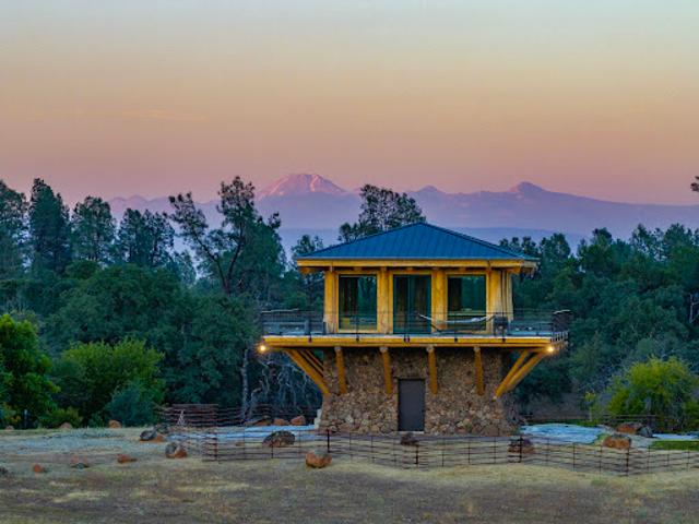 House for sale in Shasta, California
