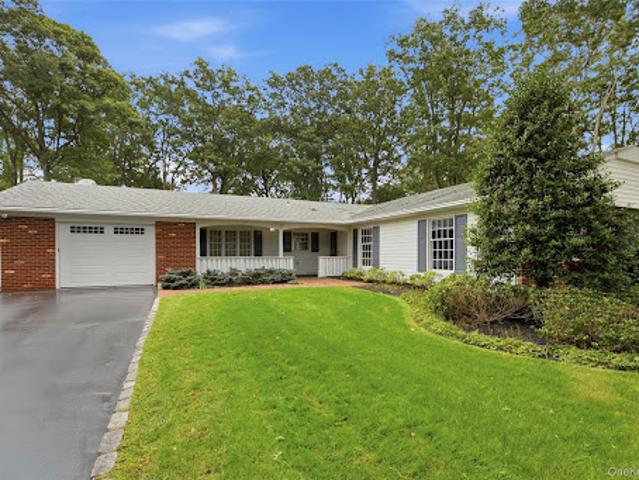House for sale in East Setauket, Town of Brookhaven