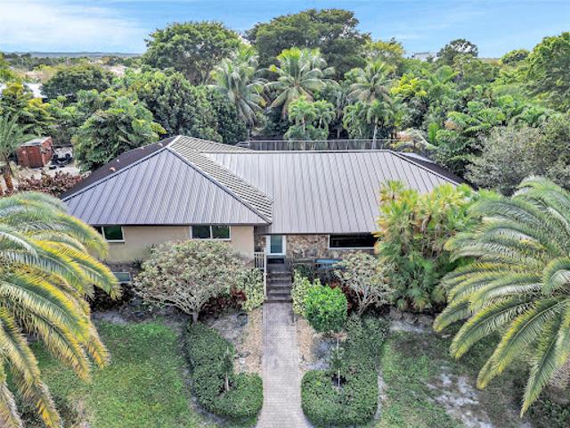 House for sale in Pompano Beach, Florida