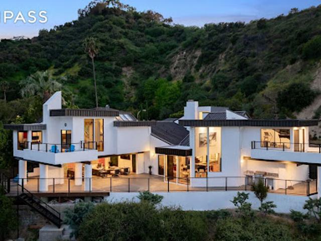 House for sale in Sherman Oaks, California