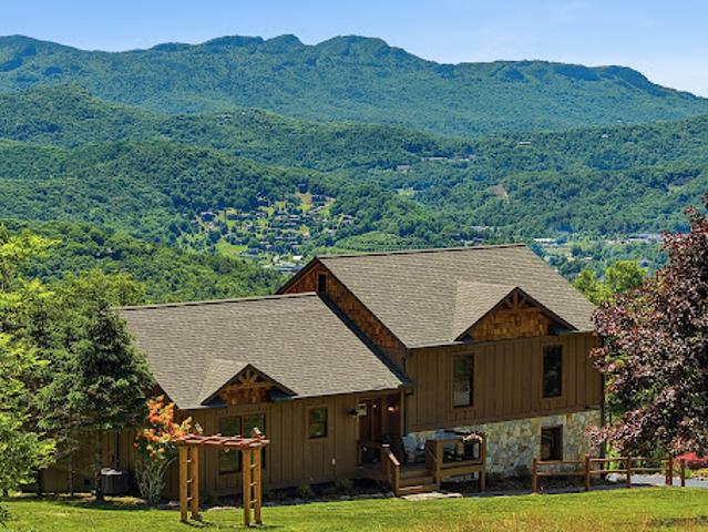 House for sale in Avery, North Carolina