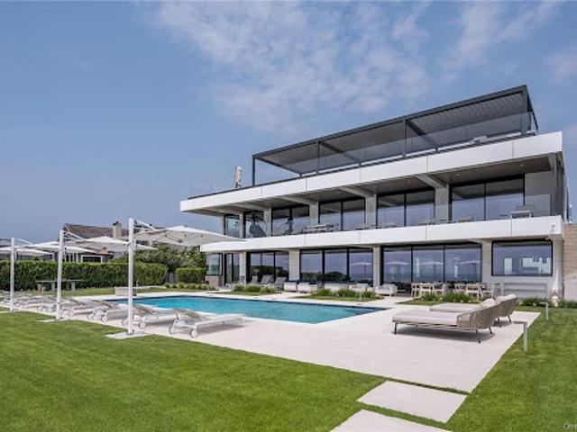 House for sale in Arverne, New York