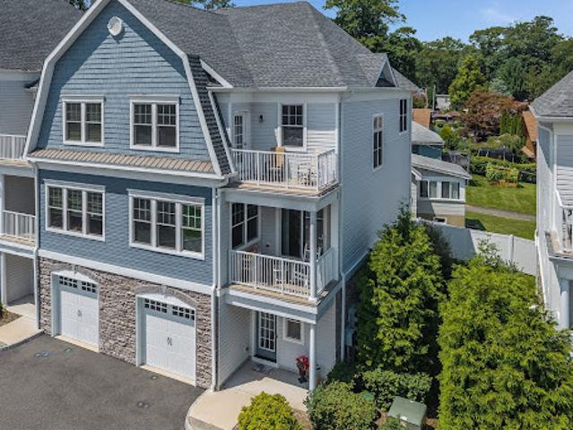 House for sale in Glasser, New Jersey