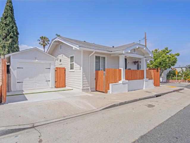 House for sale in Long Beach, California
