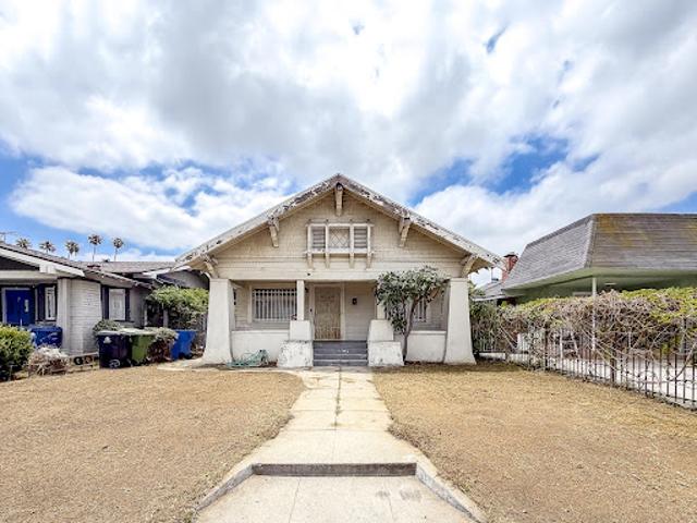 House for sale in Canoga Park, California