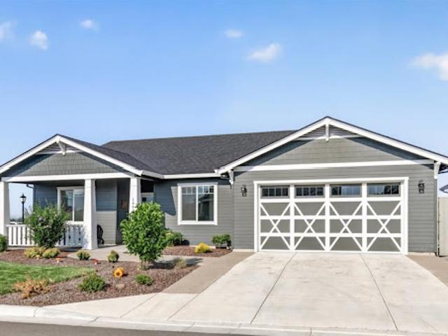 House for sale in Oregonia